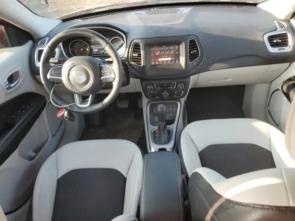 3C4NJDBB5JT416283 2018 JEEP COMPASS - Image 8