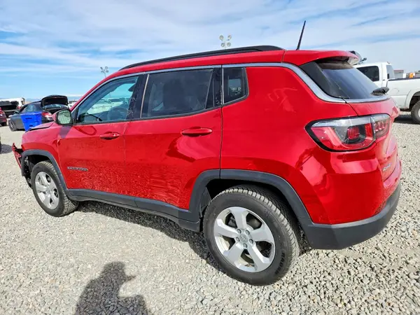 3C4NJDBB5JT418082 2018 JEEP COMPASS - Image 2
