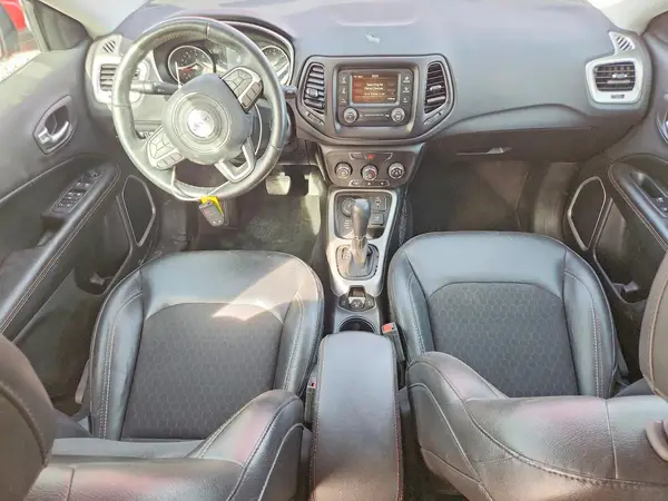 3C4NJDBB5JT418082 2018 JEEP COMPASS - Image 8