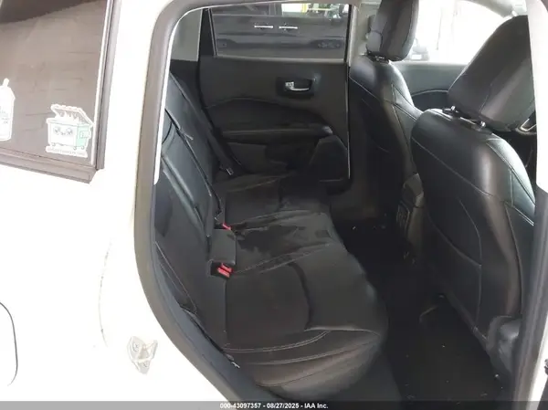 3C4NJDBB5JT418325 2018 JEEP COMPASS - Image 8