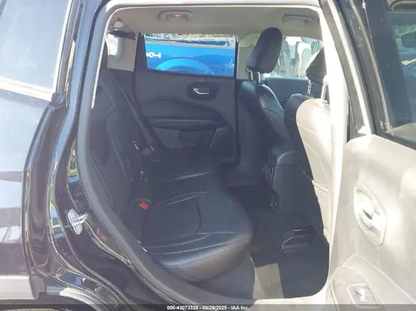 3C4NJDBB5JT418695 2018 JEEP COMPASS - Image 8