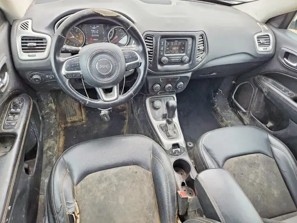 3C4NJDBB5JT423721 2018 JEEP COMPASS - Image 8