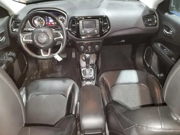 3C4NJDBB5JT433827 2018 JEEP COMPASS - Image 8