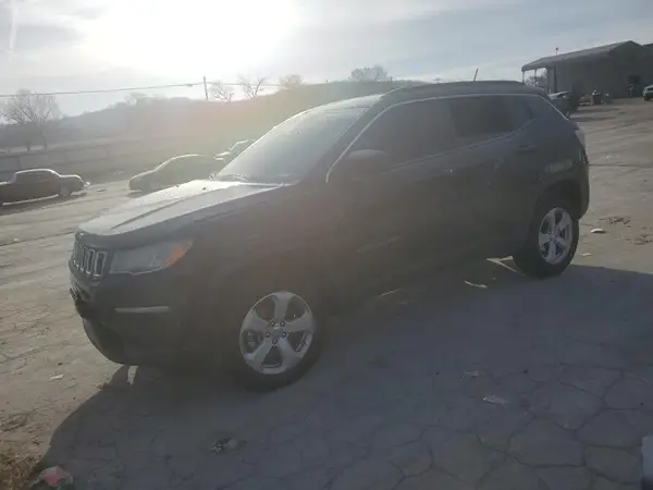3C4NJDBB5JT435903 2018 JEEP COMPASS - Image 1