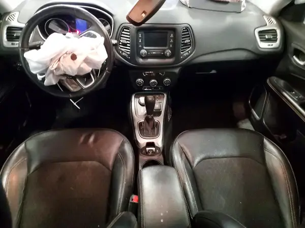 3C4NJDBB5JT454662 2018 JEEP COMPASS - Image 8