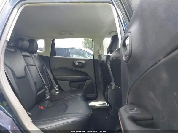 3C4NJDBB5JT456685 2018 JEEP COMPASS - Image 8