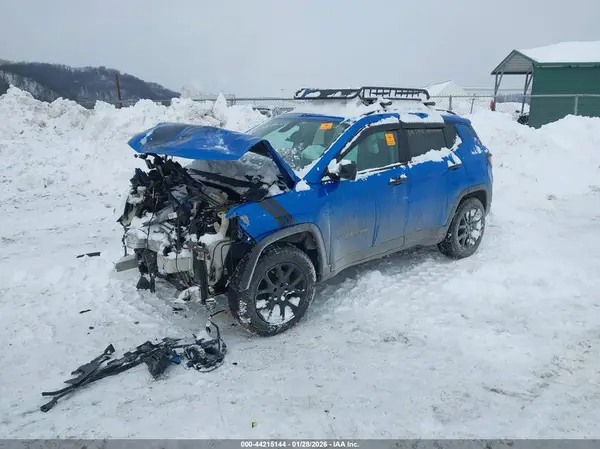 3C4NJDBB5JT467508 2018 JEEP COMPASS - Image 2