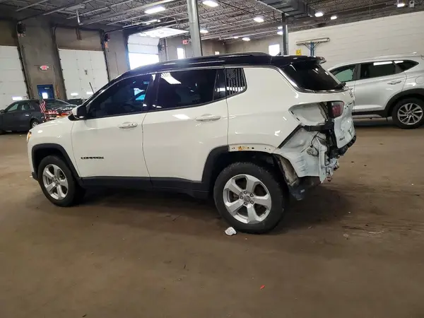 3C4NJDBB5JT478895 2018 JEEP COMPASS - Image 2