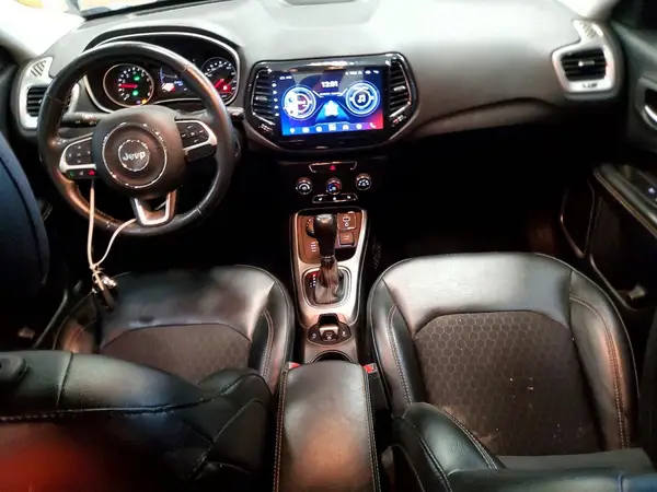 3C4NJDBB5JT478895 2018 JEEP COMPASS - Image 8
