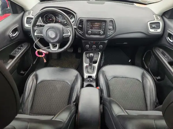 3C4NJDBB5JT484034 2018 JEEP COMPASS - Image 8
