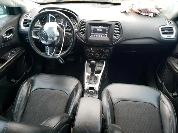 3C4NJDBB5KT593286 2019 JEEP COMPASS - Image 8