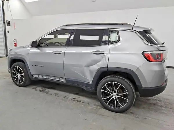 3C4NJDBB5KT593899 2019 JEEP COMPASS - Image 2