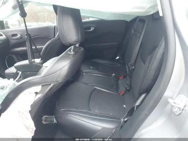 3C4NJDBB5KT595751 2019 JEEP COMPASS - Image 8