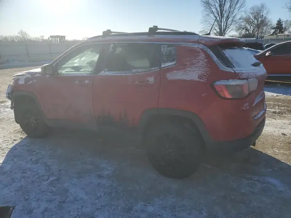 3C4NJDBB5KT597466 2019 JEEP COMPASS - Image 2