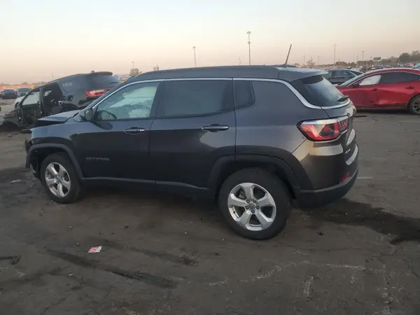 3C4NJDBB5KT600642 2019 JEEP COMPASS - Image 2
