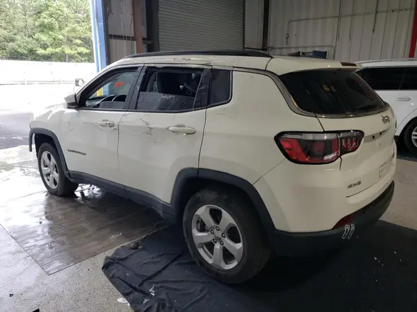 3C4NJDBB5KT630269 2019 JEEP COMPASS - Image 2
