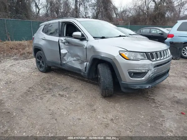 3C4NJDBB5KT650389 2019 JEEP COMPASS - Image 1