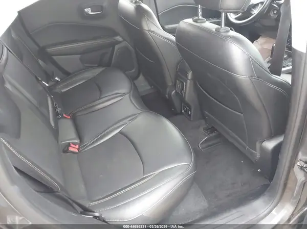 3C4NJDBB5KT650845 2019 JEEP COMPASS - Image 8