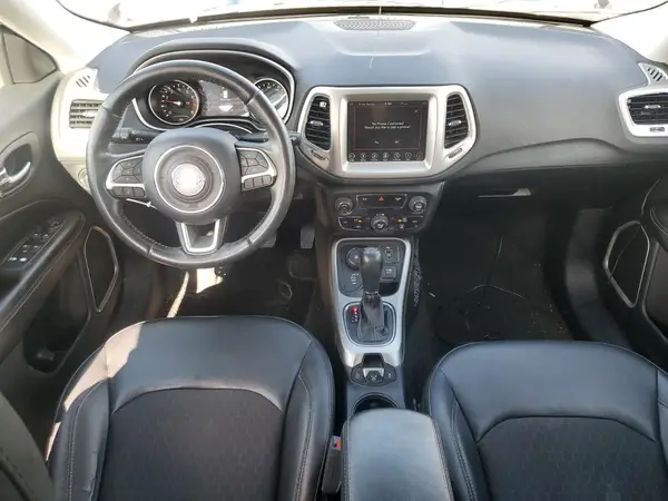 3C4NJDBB5KT653356 2019 JEEP COMPASS - Image 8
