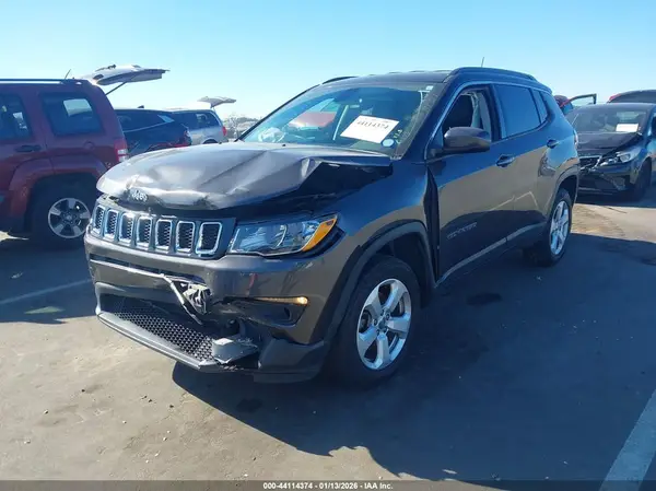 3C4NJDBB5KT656015 2019 JEEP COMPASS - Image 2