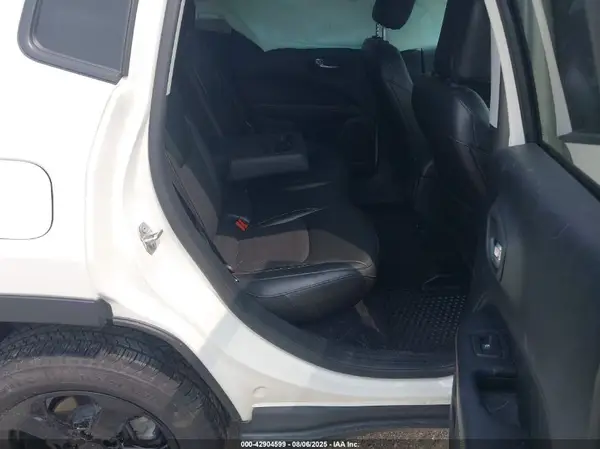 3C4NJDBB5KT656449 2019 JEEP COMPASS - Image 8