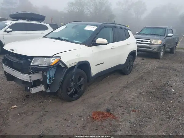 3C4NJDBB5KT673414 2019 JEEP COMPASS - Image 2
