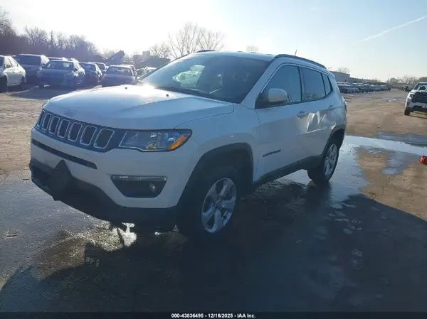 3C4NJDBB5KT679729 2019 JEEP COMPASS - Image 2