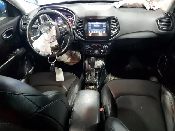 3C4NJDBB5KT682761 2019 JEEP COMPASS - Image 8