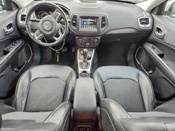3C4NJDBB5KT683733 2019 JEEP COMPASS - Image 8