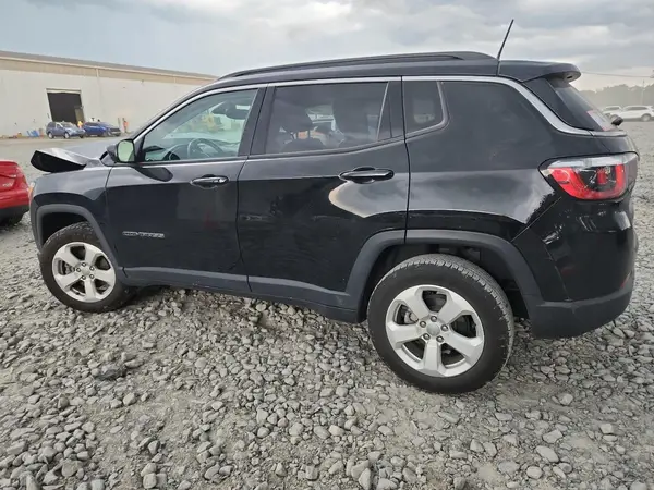 3C4NJDBB5KT703673 2019 JEEP COMPASS - Image 2