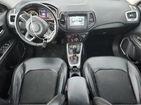 3C4NJDBB5KT703673 2019 JEEP COMPASS - Image 8