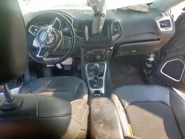 3C4NJDBB5KT714303 2019 JEEP COMPASS - Image 8