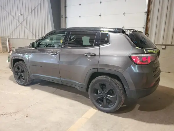 3C4NJDBB5KT724071 2019 JEEP COMPASS - Image 2