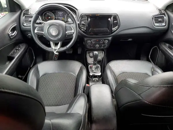 3C4NJDBB5KT734129 2019 JEEP COMPASS - Image 8