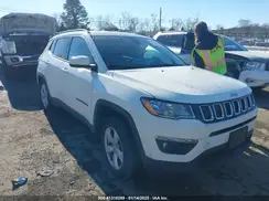 3C4NJDBB5KT742280 2019 JEEP COMPASS