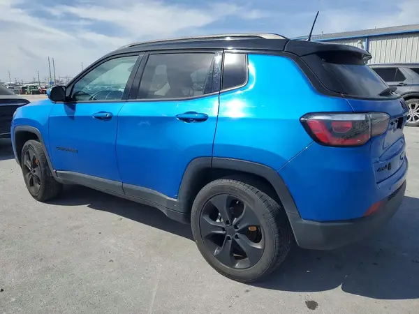 3C4NJDBB5KT746135 2019 JEEP COMPASS - Image 2