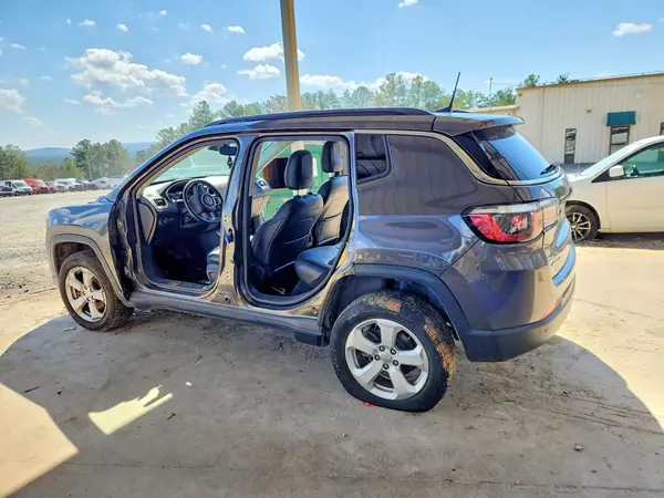 3C4NJDBB5KT748175 2019 JEEP COMPASS - Image 2