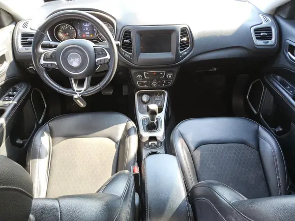 3C4NJDBB5KT748533 2019 JEEP COMPASS - Image 8
