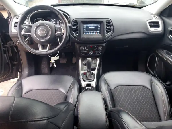 3C4NJDBB5KT754901 2019 JEEP COMPASS - Image 8