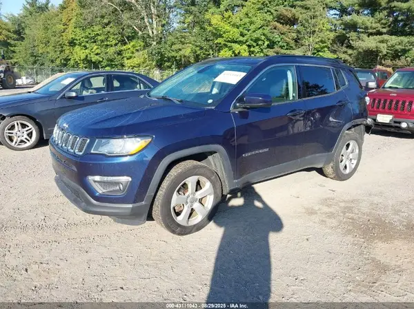 3C4NJDBB5KT754946 2019 JEEP COMPASS - Image 2