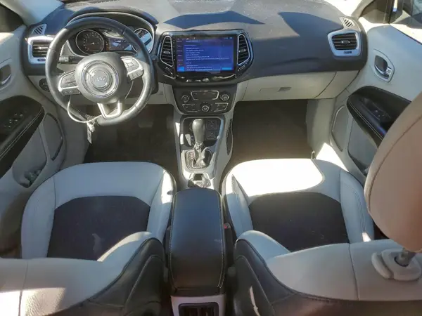 3C4NJDBB5KT754994 2019 JEEP COMPASS - Image 8