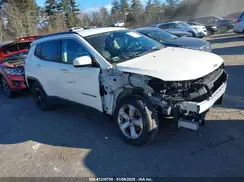 3C4NJDBB5KT766935 2019 JEEP COMPASS