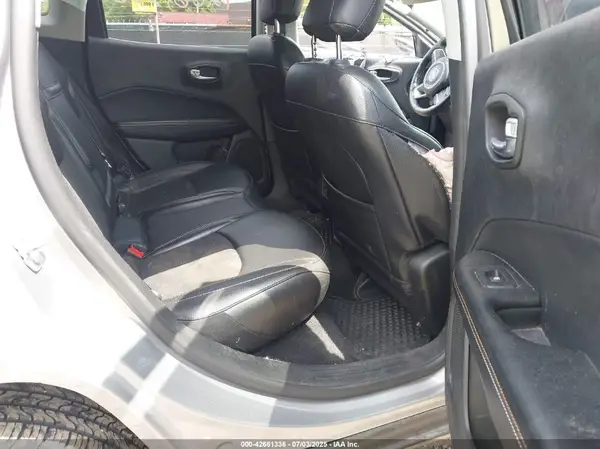 3C4NJDBB5KT767440 2019 JEEP COMPASS - Image 8