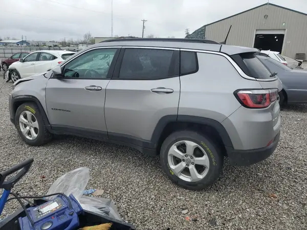 3C4NJDBB5KT786585 2019 JEEP COMPASS - Image 2