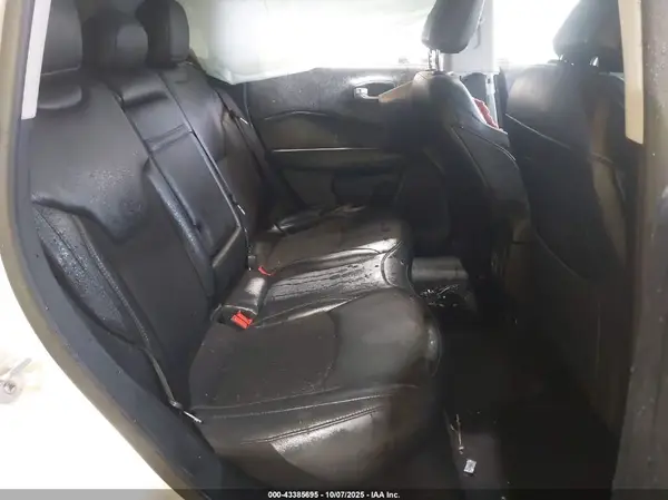 3C4NJDBB5KT806950 2019 JEEP COMPASS - Image 8