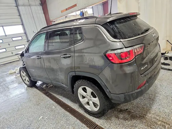 3C4NJDBB5KT807533 2019 JEEP COMPASS - Image 2