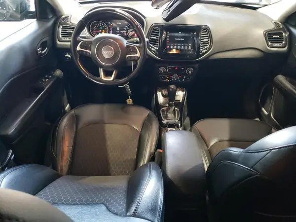 3C4NJDBB5KT812585 2019 JEEP COMPASS - Image 8