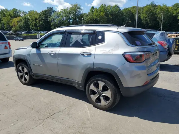 3C4NJDBB5KT835106 2019 JEEP COMPASS - Image 2