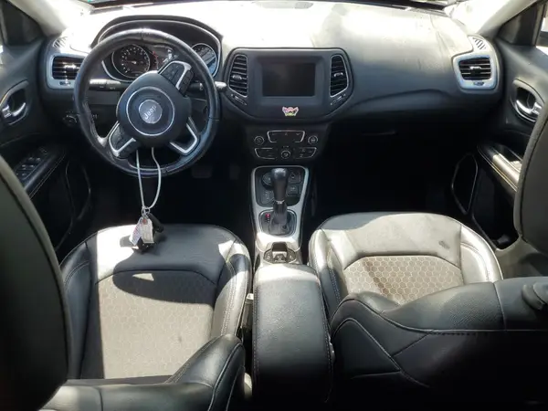 3C4NJDBB5KT835106 2019 JEEP COMPASS - Image 8
