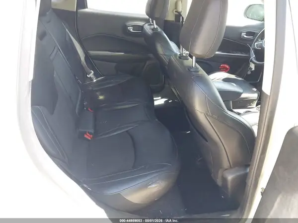 3C4NJDBB5KT839043 2019 JEEP COMPASS - Image 8